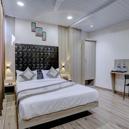 Hotel Arts International Mumbai  Buitenkant foto