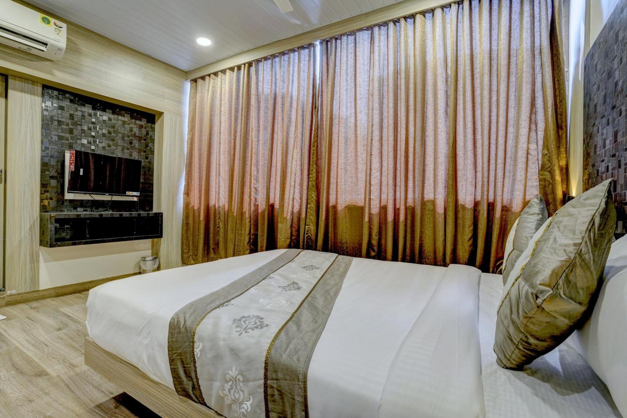 Hotel Arts International Mumbai  Buitenkant foto
