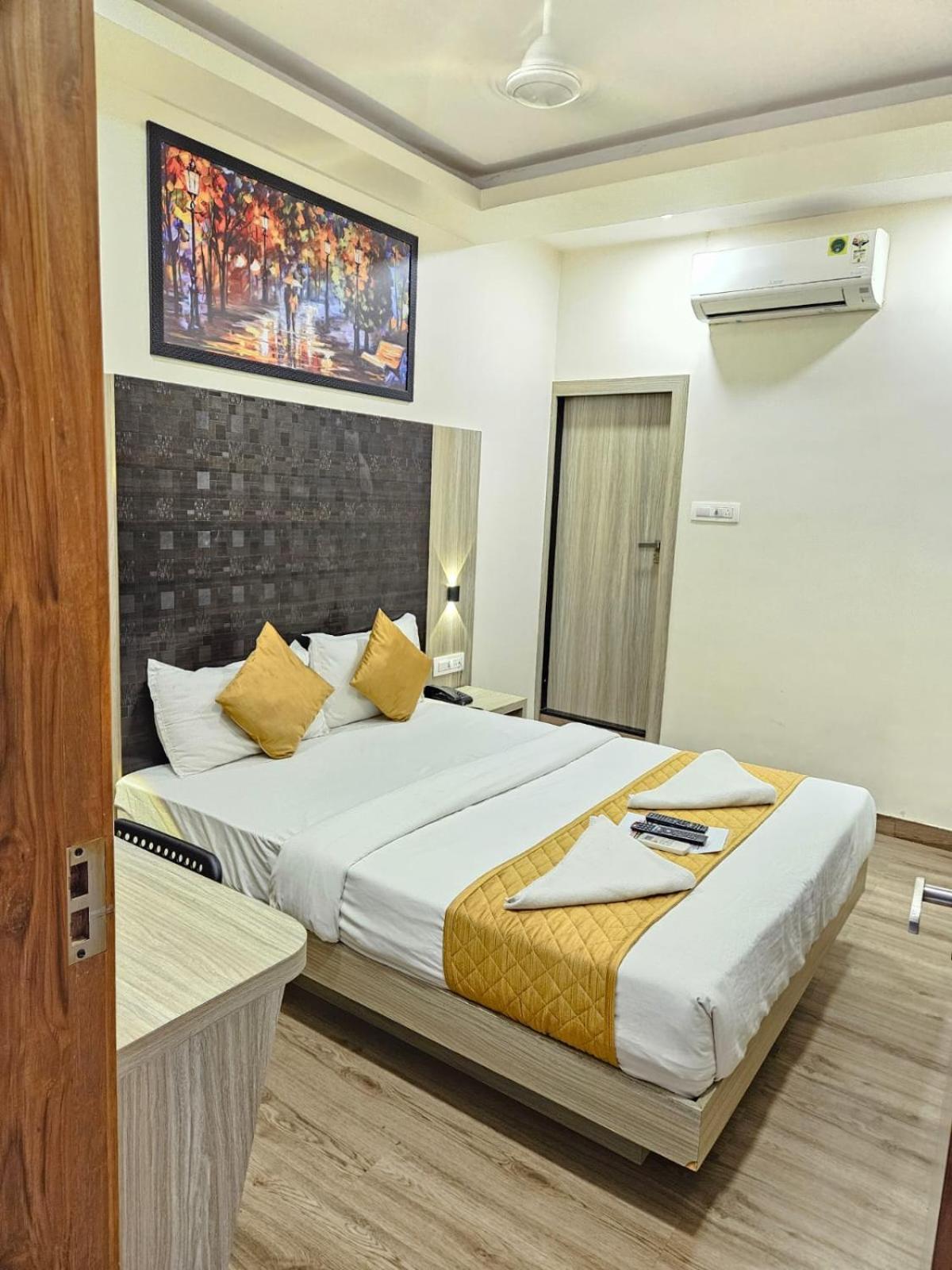 Hotel Arts International Mumbai  Buitenkant foto